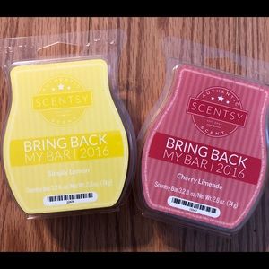 2 Scentsy bars - New